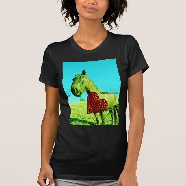 Rotes Herz und Pferd T-Shirt (Vorderseite)