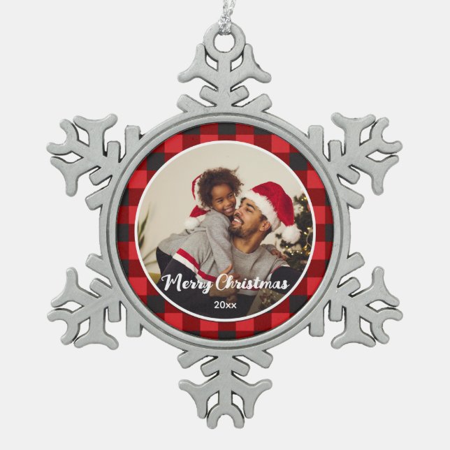Rotes Kariertes Foto Weihnachten Schneeflocken Zinn-Ornament (Vorderseite)