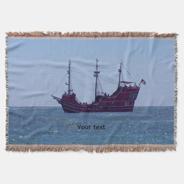 Rotes Piratenschiff auf dem Ozean Decke (Vorderseite)