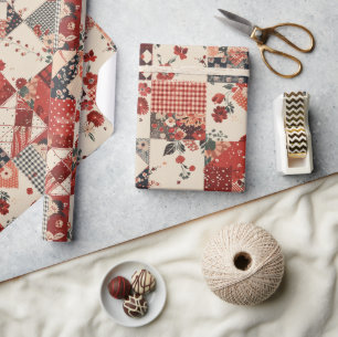 Rotes Quilt-Gingham-Cottagecore-Blumenmuster Geschenkpapier
