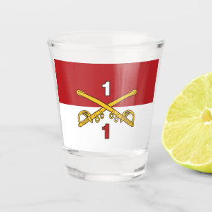Rotes und weißes Kavallerie Guidon Shot Glass Schnapsglas