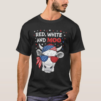 Rotes Weißes und Muh patriotisches Kuh-T-Shirt zum T-Shirt