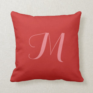 Rotes Wurfkissen mit Volltonfarbene Monogramm Pers Kissen