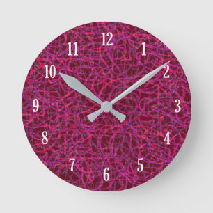 Rotes Zeilenmuster Runde Wanduhr
