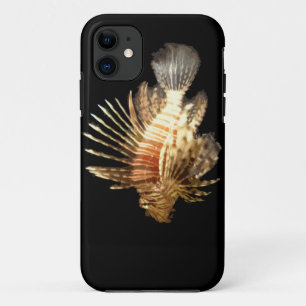 Rotfeuerfisch vor dunklem Hintergrund Case-Mate iPhone Hülle