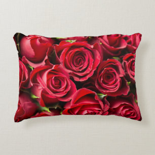 Rotfrische Rose Dekokissen