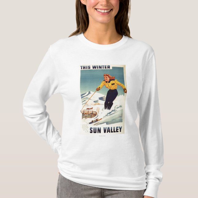 Rothaarige Frauen-lächelndes und Ski fahrendes T-Shirt (Vorderseite)