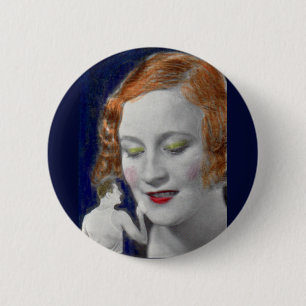 Rotkopffrau und ihr winzig kleiner Ehemann aus den Button