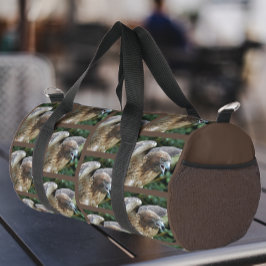 Rotschwanzfalkmuster auf Brown Duffle Bag
