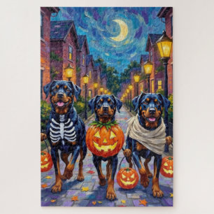 Rottweiler beim Trick-or-Treat in Halloween-Kostüm