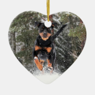 Rottweiler, das in Winter-Schnee Verzierung-Laufen Keramik Ornament