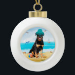 Rottweiler Dog on Beach Keramik Kugel-Ornament<br><div class="desc">Ein Rottweiler-Hund am Strand ist eine Geschenkidee für jemanden,  der diesen Hund züchtet,  die Liebe.</div>