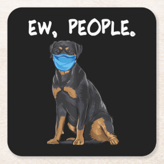 Rottweiler ew people dog wearing face mask rechteckiger pappuntersetzer