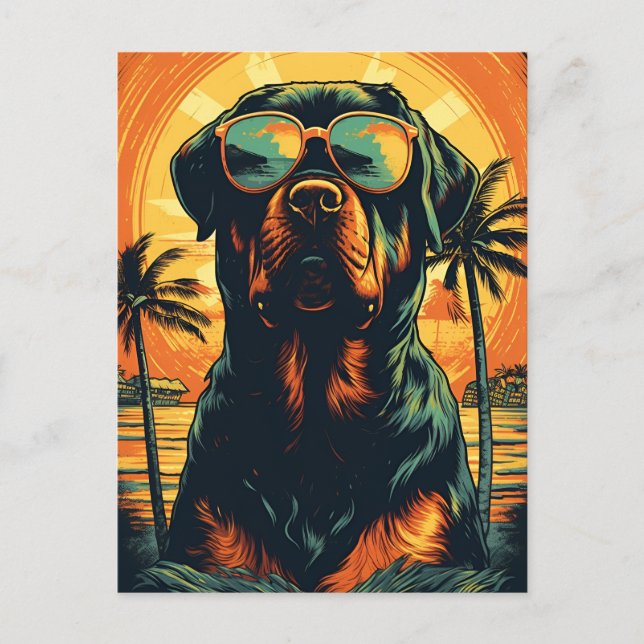 Rottweiler mit Sonnenbrille am Strand Postkarte (Vorderseite)