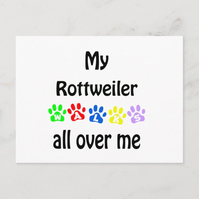 Rottweiler Walks Design Postkarte (Vorderseite)