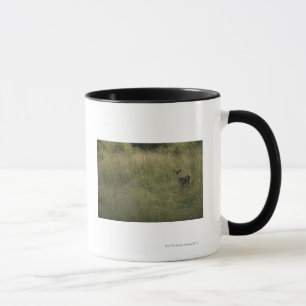 Rotwild im hohen Gras Tasse