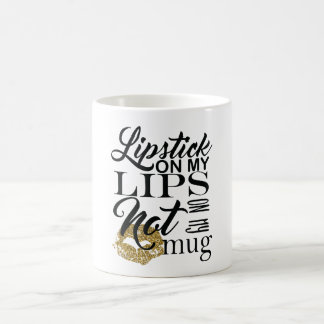 Rouge à lèvres sur mes lèvres pas sur ma tasse