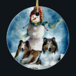 Rough Collie mit Snowman Christmas Keramik Ornament<br><div class="desc">Ob Weihnachten,  Weihnachten,  Weihnachten,  Weihnachten,  Weihnachten,  Weihnachten,  Weihnachten,  Weihnachten,  Weihnachten,  Weihnachten,  Weihnachten,  Weihnachten,  Weihnachten,  Weihnachten,  Weihnachten,  Weihnachten und vieles mehr. Geben Sie als Weihnachtsgeschenke oder Leckerei selbst!</div>