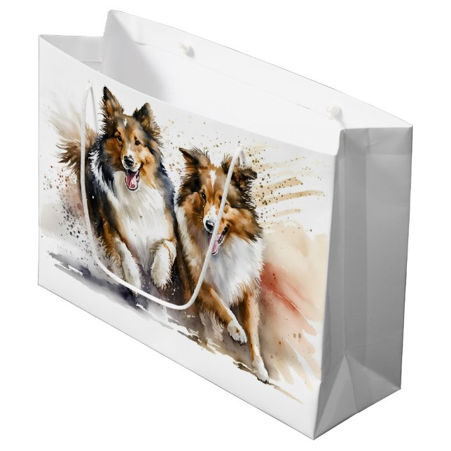 Rough Collieses Painting Große Geschenktüte (Vorderseite Schrägansicht)