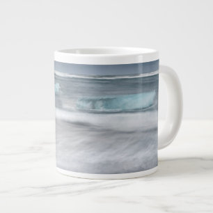 Rough Seascape mit Eis Jumbo-Tasse