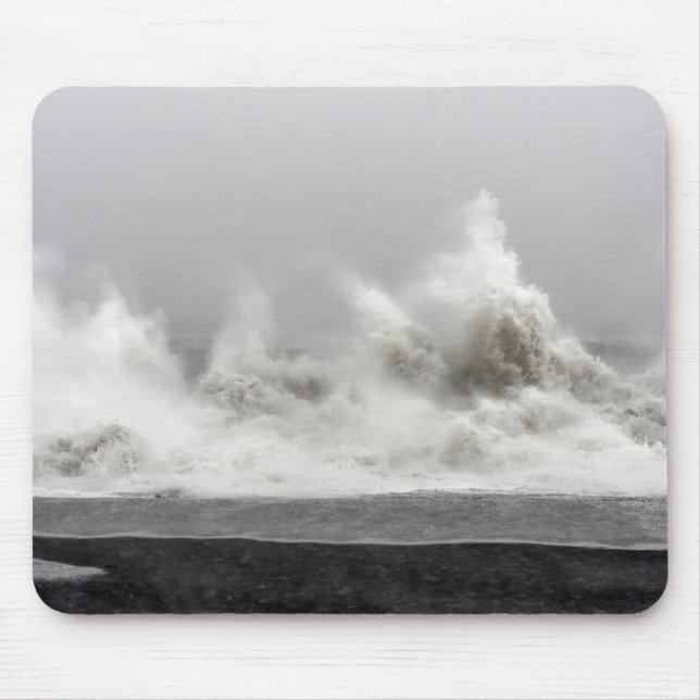 Rough Winter Storm Ocean Mousepad (Vorne)