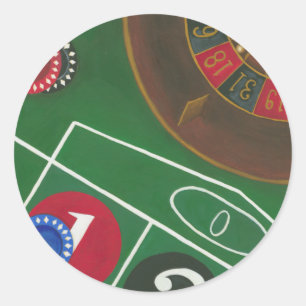 Roulette-Tabelle mit Chips und Rad Runder Aufkleber
