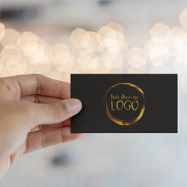 Round-Business-Logo auf der Black-Promo-Plattform Visitenkarte