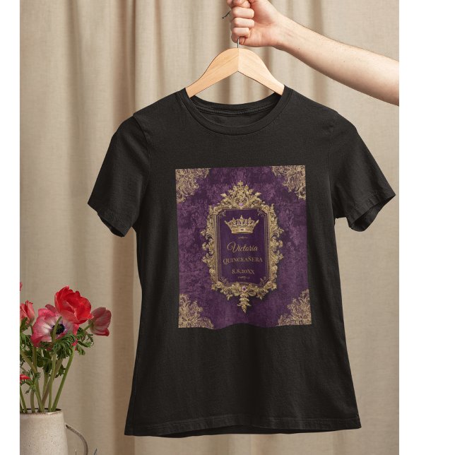 Royal Amethyst Quinceañera, Brauch T-Shirt (Von Creator hochgeladen)