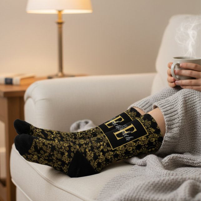 Royal Black & Gold Damask Floral Pattern Monogram Socken (Von Creator hochgeladen)