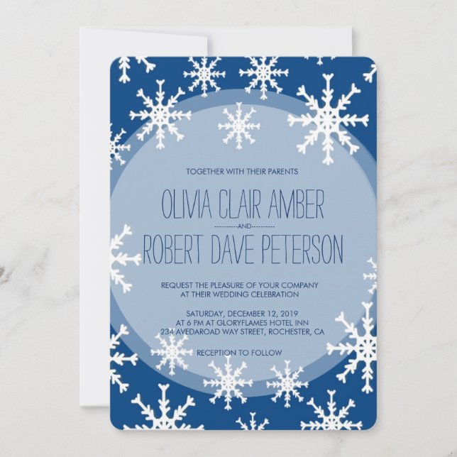 Royal Blue Snowflakes Winter Wedites Einladung (Vorderseite)