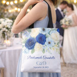 Royal Bue Wedding Watercolor Elfenbeinküste Blume Tasche<br><div class="desc">Feiern Sie die Liebe mit diesem eleganten, blühenden Hochzeitswerk mit Aquarellfarben, weicher Vegetation und zeitlosen Akzenten der Marine. Eine perfekte Wahl für einen Strandurlaub, einen Garten oder eine romantische Veranstaltung. Personalisieren Sie Ihre Namen, Datum und Veranstaltungsdetails, um Ihren einzigartigen Festsstil zu erfüllen.</div>