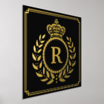 Royal Crown Laurel Wreath Mit Monogramm Black Gold Foliendrucke<br><div class="desc">Dieses tadellos inspiriert Foliendesign beinhaltet einen geometrischen Rahmen im klassischen Art-Déco-Stil mit einem eleganten Lorbeerkranz und Kronmotiv. Ihr personalisierter Monogramm-Brief füllt das Zentrum aus. Verwenden Sie die einfache Vorlage, um Ihren Text hinzuzufügen. Der Hintergrund ist schwarz, und die Erholung des Designs ist in echter Folie gedruckt! Wählen Sie aus Gold...</div>