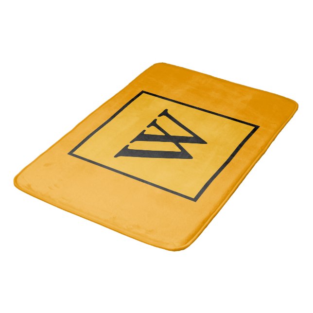 Royal Gold Black Monogram Geometric Badematte (Schrägansicht)