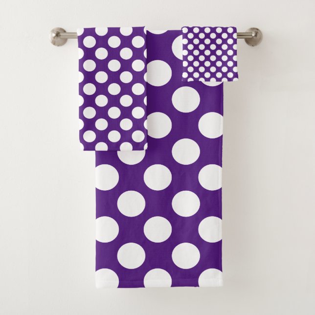 Royal Lila: Grosses Polka Dot Pattern Badhandtuch Set (Insitu)