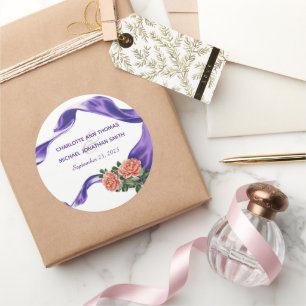 Royal Lila Ribbon & Floral Wedding Runder Aufkleber