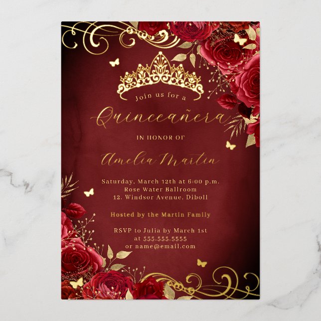 Royal Rote Rose Floral Gold Swirl Quinceanera Folieneinladung (Vorderseite)