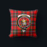 Royal Stewart Tartan with Clan Badge and Motto Kissen<br><div class="desc">Royal Stewart tartan with clan badge and motto,  which translated,  means,  "Courage grows strong from a wound."  The Stewart has many different clans and badges.</div>