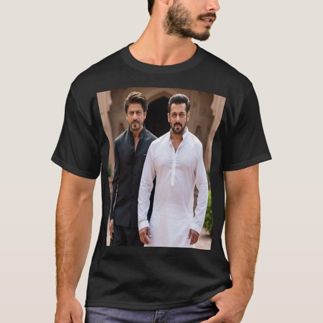 Royal Swag Duo - Traditioneller Meets Power" T-Shirt (Vorderseite)