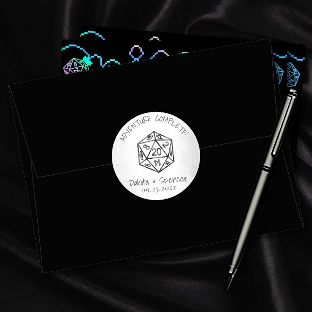 RPG Adventure Complete | Tabletop Dice Runder Aufkleber (Von Creator hochgeladen)