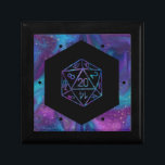 RPG Dice | Nebula Fantasy Retro Tabletop PnP Gamer Erinnerungskiste<br><div class="desc">Es ist immer GAME ON so wählen Sie Ihre Waffe und Rolle Initiative... Ein neuartiges GEEK CHIC Gamer Hochzeit/Party Thema perfekt für jeden alten Schultisch RPG Stift/Stift und Papier (PnP) Fantasy-Rollenspieler mit einer 20-seitigen Dundle-Polyhedral Würfel mit einer natürlichen 20 Rolle für den roleplay magischen Zauberer Dragons oder Dungeon Master (DM/GM)...</div>