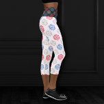 RPG Dice | Patriotic Fantasy Tabletop Retro Gamer Capri Leggings<br><div class="desc">Es ist immer GAME ON so wählen Sie Ihre Waffe und Rolle Initiative... Ein neues GEEK CHIC Gamer-Design, das perfekt für jeden alten Tisch im RPG-Stift/Stift und Papier (PnP) Fantasy-Rollenspieler geeignet ist, der eine 20-seitige Dundle-Polyhedral-Würfel mit einer natürlichen 20 Rolle für den roleplay magischen Zauberer-Drachenschinder oder Dungeon Master (DM/GM) in...</div>