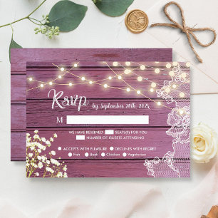 RSVP für lila Holzstring-Leuchten und Hochzeitssze Karte