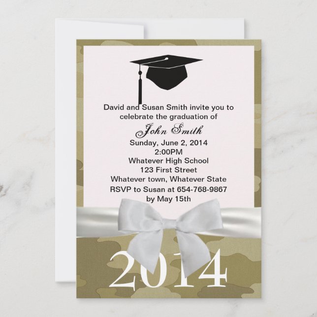 Ruban Blanc Et Camouflage Graduation Invitation (Devant)