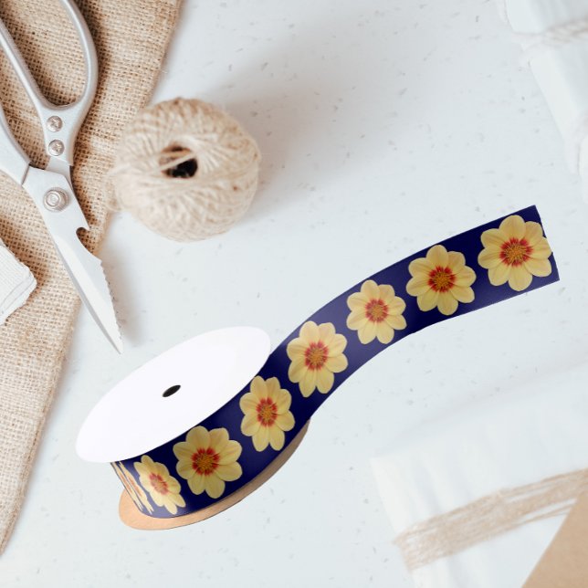 Ruban En Satin Dahlia jaune motif floral sur bleu (In Situ)