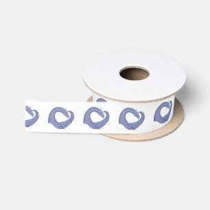 Ruban En Satin Dragon de coeur gris bleu sur blanc