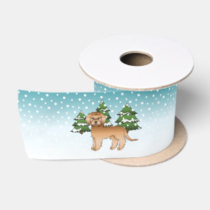 Ruban En Satin Mini Goldendoodle abricot dans une forêt hivernale
