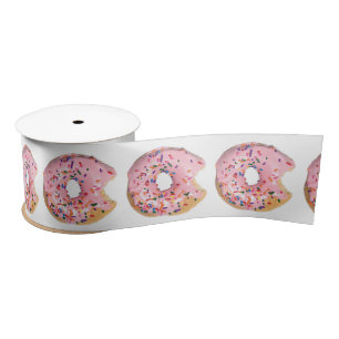 Ruban En Satin Sauce givrante rose sur blanc