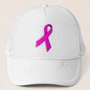 Ruban rose sur le casquette blanc de maille -