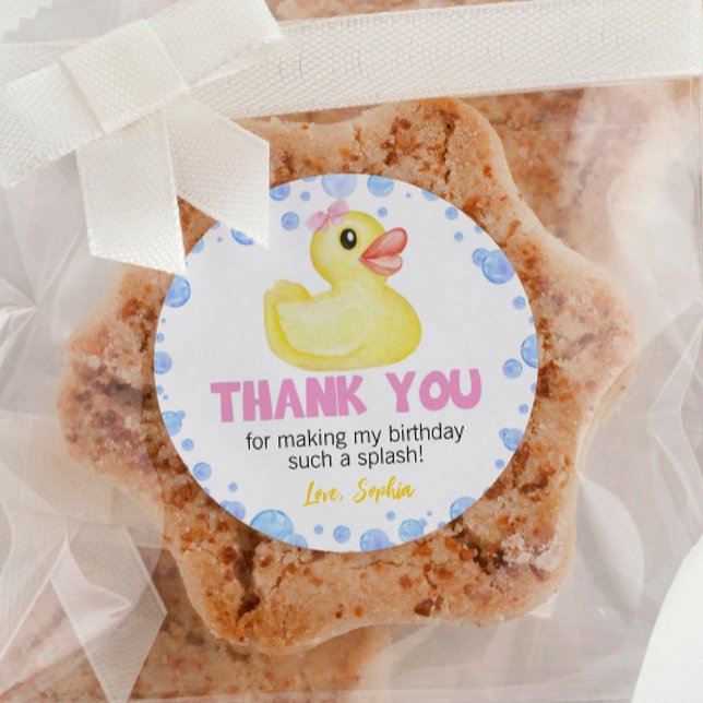 Rubber Duck Girl Birthday Baby Shower Runder Aufkleber (Von Creator hochgeladen)