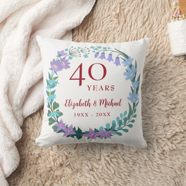 Ruby Floral Bluebell Lilac Wreath zum 40. Jahresta Kissen (Decke)